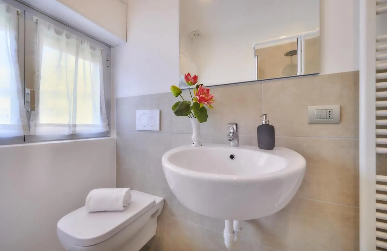 Casa Iris Apartment Varenna Italy