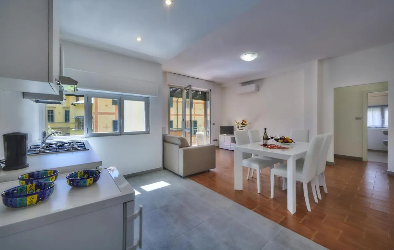 Casa Iris Apartment Varenna