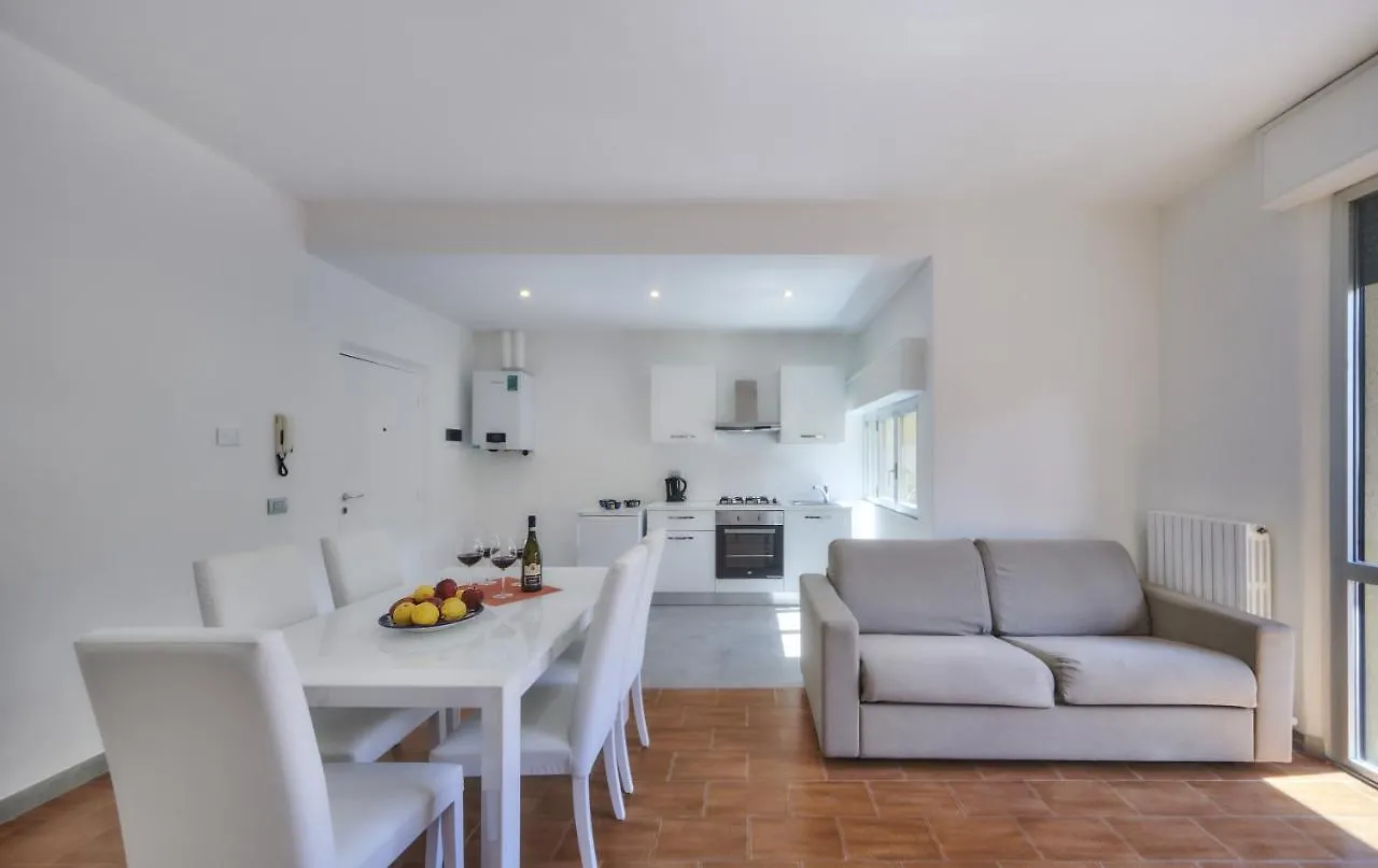 Casa Iris Apartment Varenna